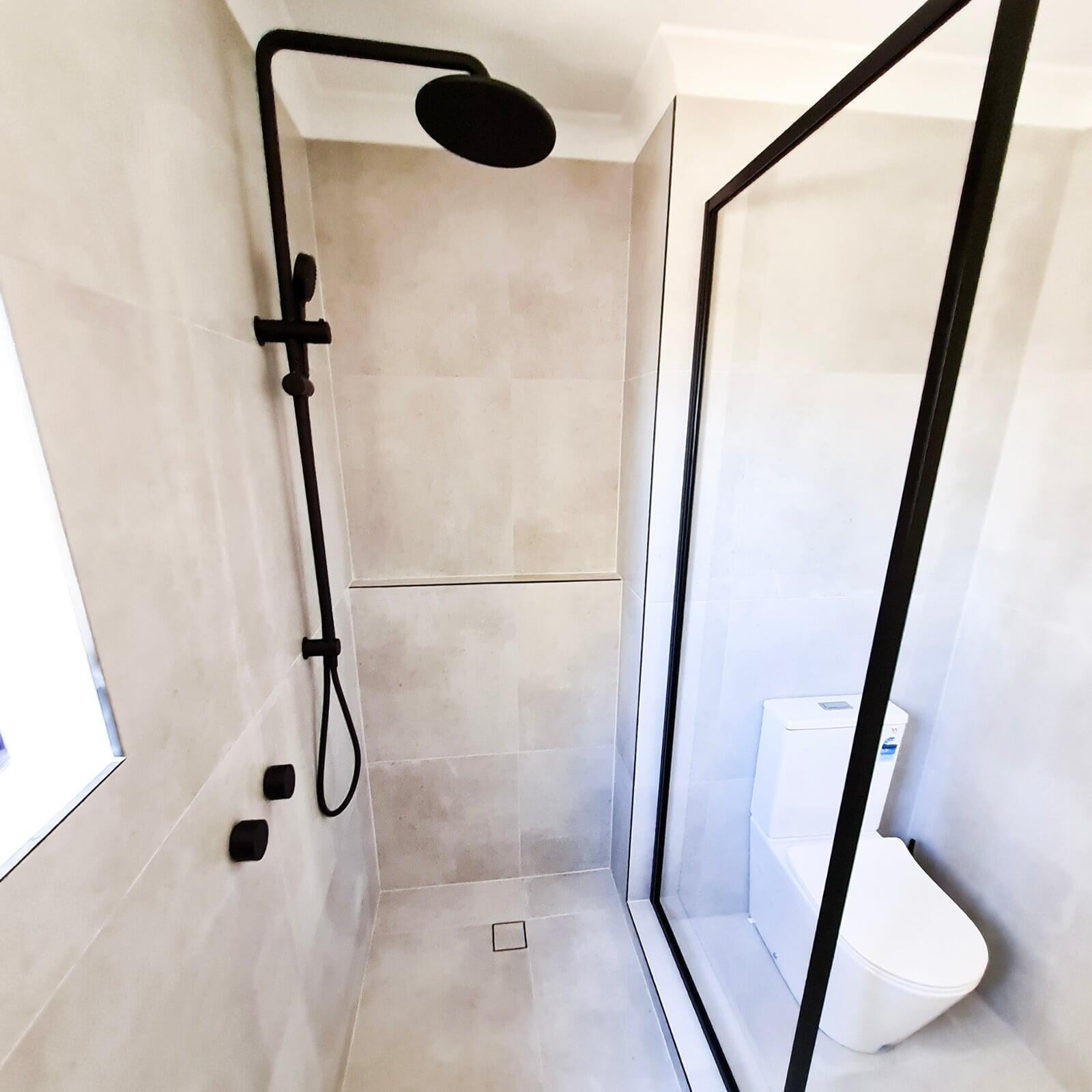 Fixed Panel Shower Screens Glass100